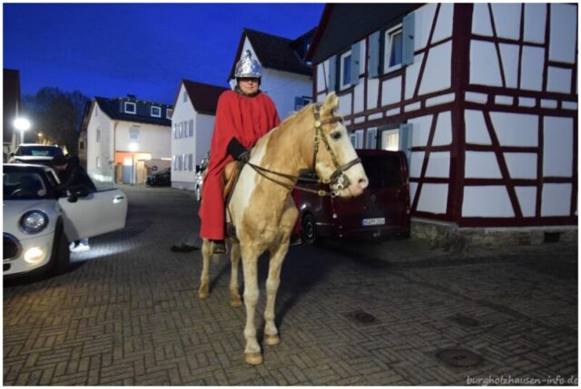 St Martin 2025 reitet heran