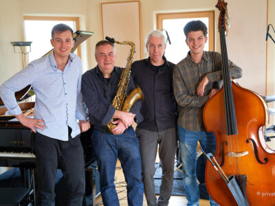 Sommerbrücke: Peter Linhart 2 Generations Group